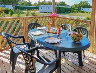 Cottage Pacifique - Terrasse - Camping La Roseraie **** La Baule confort famille terrasse couverte espace découverte repos 2 chambres presqu'ile Loire Atlantique 
