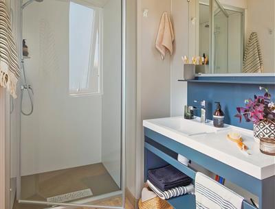 Camping 4* La Roseraie La Baule - www.laroseraie.com - Chambre enfants - Cottage Family Premium 6 7 personnes confort moderne agréable vacances confort presqu'ile camping Loire Atlantique