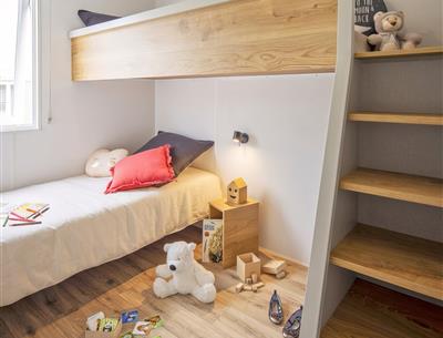 Camping 4* La Roseraie La Baule - www.laroseraie.com - Chambre enfants - Cottage Family Premium 6 7 personnes confort moderne agréable vacances confort presqu'ile camping Loire Atlantique