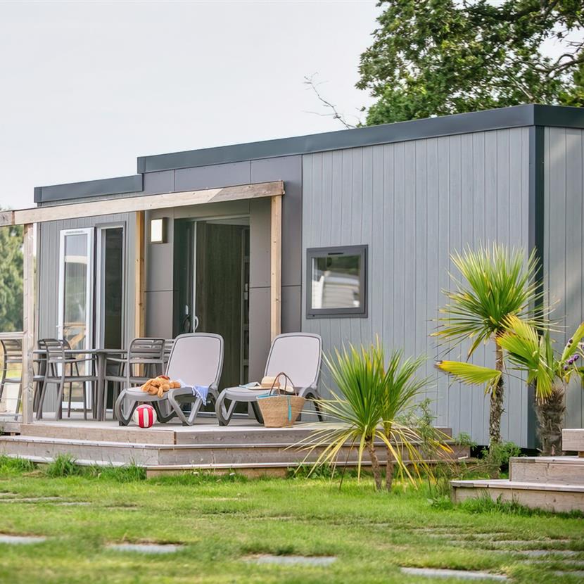 Mobil home TAOS - Camping La Roseraie luxe ultra confort espace deux salles de bain terrasse semi-couverte équipement moderne presqu'ile Loire Atlantique - Camping La Roseraie