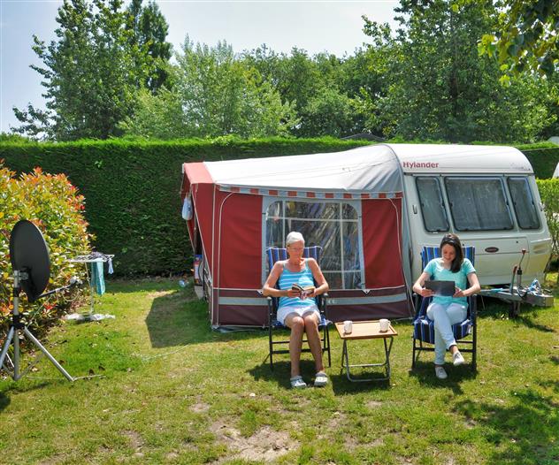 emplacements délimités Camping La Roseraie La Baule presqu'ile baie La Baule plage camping car caravane tente détente calme espace conviviale relaxation 