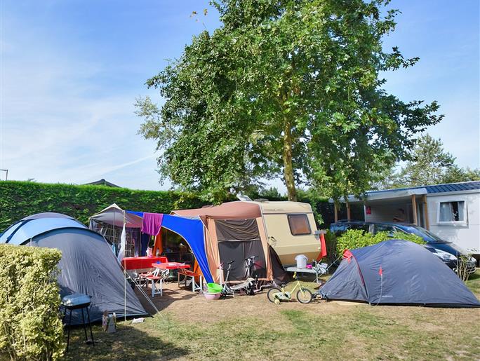 emplacements tentes Camping La Roseraie La Baulebaie La Baule plage camping car caravane tente détente calme espace conviviale relaxation  