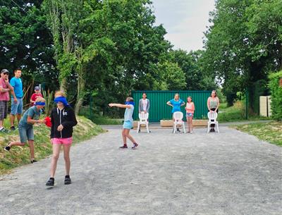jeux avec yeux bandés animations animateur sport physique groupe initiation découverte Loire Atlantique Camping La Roseraie La Baule 44 presqu'ile 