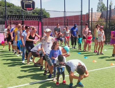 jeux sportifs animations animateur sport physique groupe initiation découverte Loire Atlantique Camping La Roseraie La Baule 44 presqu'ile activité