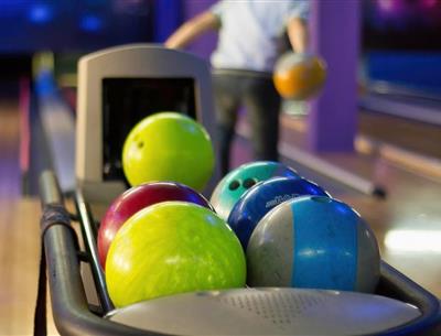 Bowling proche du Camping la Roseraie la Baule presqu'ile 44 Loire Atlantique baie de La Baule groupe activité famille