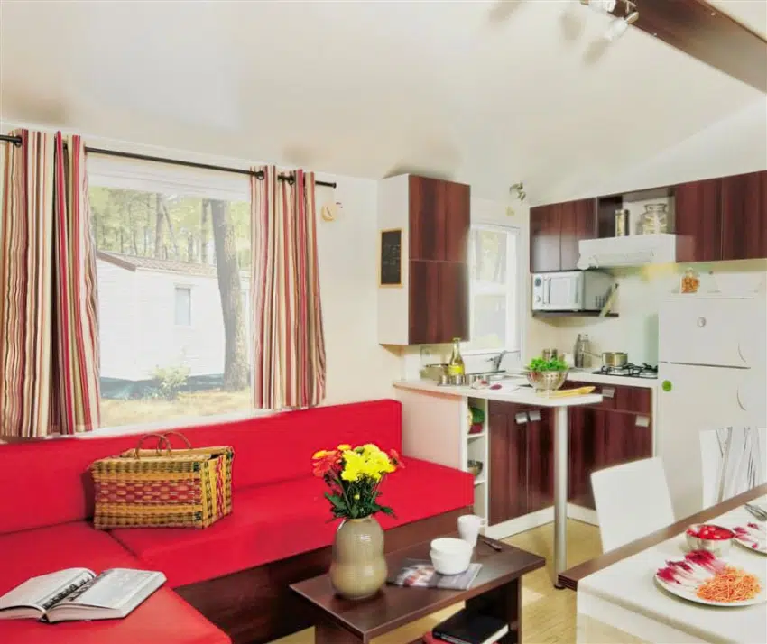 Cottage Family 3 premium salon