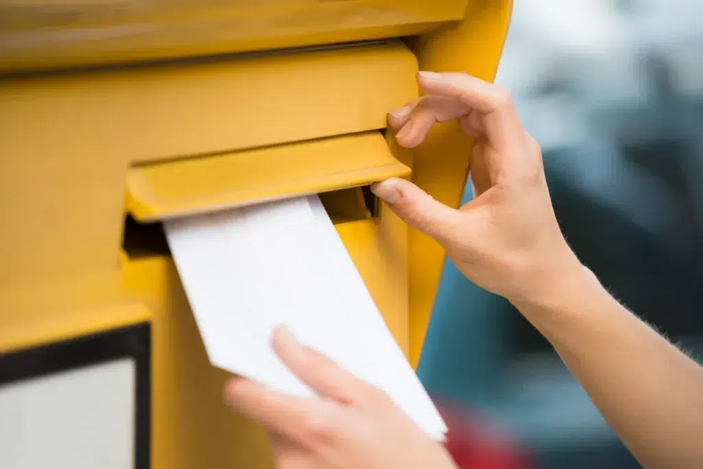 courrier poste